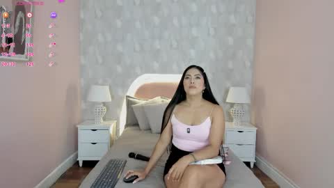 Snapshot of isabella__milf chatting on 05/16/26, 07:12 isabella__milf online show from 05/16/26, 07:12
