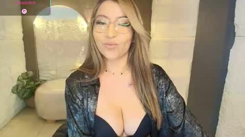 Isa  online show from 02/02/26, 01:32