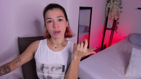 Snapshot of isabella_boyer chatting on 10/10/25, 03:55 isabella online show from 10/10/25, 03:55