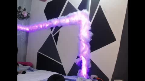 Isabella online show from 01/01/25, 11:51