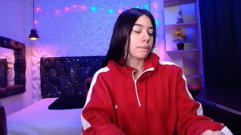 isabella dl online show from 01/15/25, 12:15