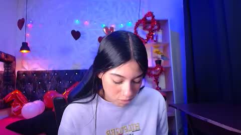 isabella dl online show from 02/19/25, 12:11