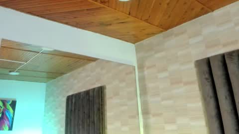   online show from 10/22/25, 09:20