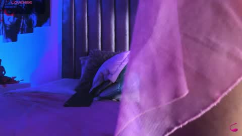   online show from 10/30/25, 02:24