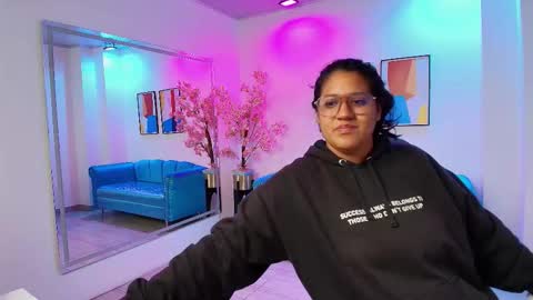 Isabella online show from 09/10/25, 03:39