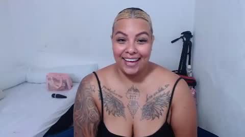  estefania online show from 06/26/26, 01:59