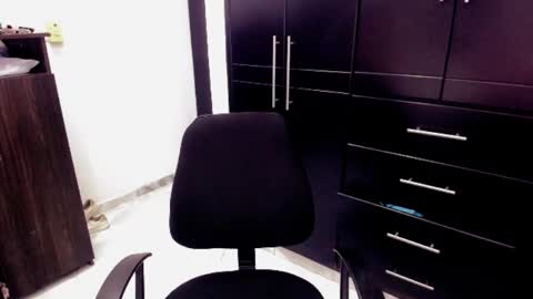 Snapshot of isabella_hotxxx chatting on 03/05/25, 02:03 sandra isabella hotxxx online show from 03/05/25, 02:03