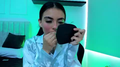 ISABELLA online show from 06/27/26, 05:29