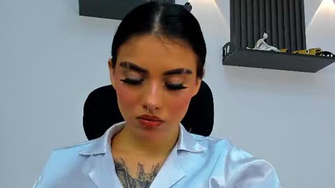ISABELLA online show from 07/21/26, 09:06