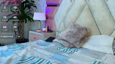 Snapshot of isabella_luxet chatting on 05/29/26, 05:33 isabella_luxet online show from 05/29/26, 05:33