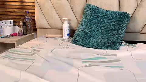 Snapshot of isabella_luxet chatting on 06/10/26, 03:22 isabella_luxet online show from 06/10/26, 03:22