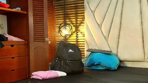 isabella_luxet online show from 07/13/26, 12:08