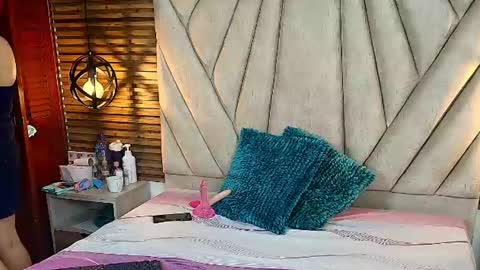 isabella_luxet online show from 07/16/26, 12:11