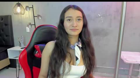 Snapshot of isabella_nowa chatting on 01/17/26, 11:37 Isabella Nowa online show from 01/17/26, 11:37