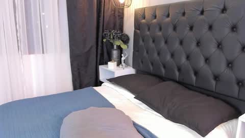 Snapshot of isabella_nowa chatting on 03/06/26, 12:01 Isabella Nowa online show from 03/06/26, 12:01