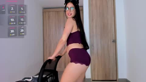 Snapshot of isabella_ospina chatting on 05/18/26, 04:24 isabella_ospina online show from 05/18/26, 04:24