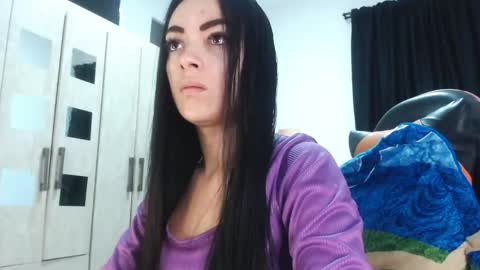 Snapshot of isabella_piercee chatting on 05/06/26, 09:36 isabella_piercee online show from 05/06/26, 09:36