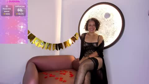 isabella_rosssi1 online show from 09/25/25, 04:05