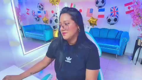 Isabella  online show from 06/22/26, 07:44