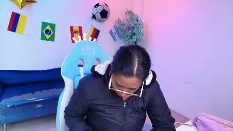 Isabella  online show from 07/01/26, 11:34