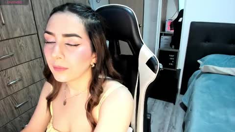 Isabella Sea online show from 12/09/24, 01:18