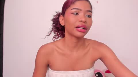 isabella online show from 01/27/25, 01:37