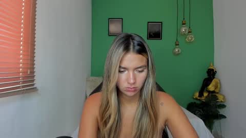 Isabella online show from 02/26/25, 06:21
