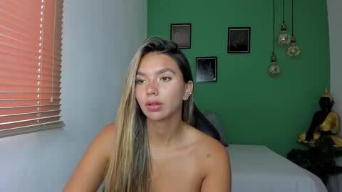 Isabella online show from 03/04/25, 06:07