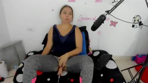 Isabella online show from 07/26/26, 08:16