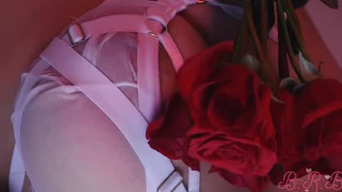 Isabella White online show from 12/19/24, 09:17