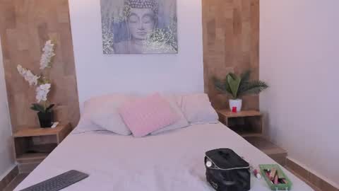 isabella_winkler online show from 06/10/26, 11:09