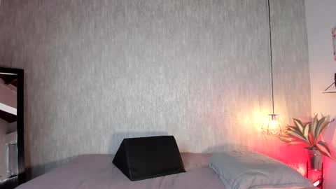 isabella zc online show from 01/07/25, 05:42