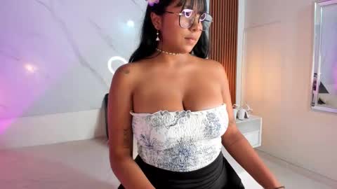 isabella zc online show from 09/09/25, 07:46