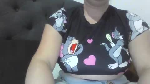 isabellaa_hills_ online show from 01/08/26, 05:48
