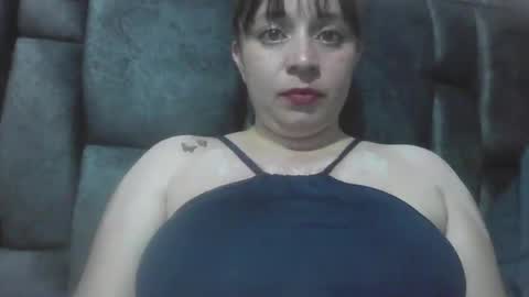 isabellaa_hills_ online show from 05/11/26, 12:38