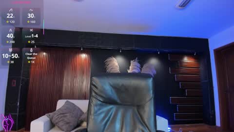 Snapshot of isabellaajoness chatting on 11/28/25, 01:14 Isabella Everyday From 0530 to 1430 Col Time online show from 11/28/25, 01:14