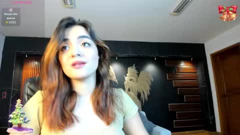 Isabella  Everyday From 0530 to 1430 Col Time online show from 12/16/25, 12:43