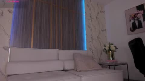 Snapshot of isabellaalen chatting on 06/12/26, 03:05 Isabella online show from 06/12/26, 03:05