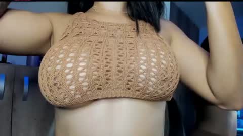 Snapshot of isabellabeker_ chatting on 07/19/26, 08:12 ISABEL online show from 07/19/26, 08:12