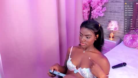    v online show from 03/06/25, 01:37