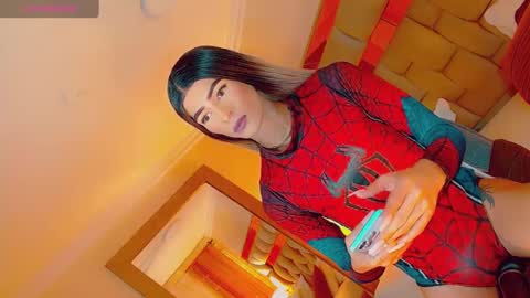 isabellagirs online show from 10/13/25, 04:23