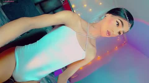 isabellagirs online show from 01/17/26, 10:24