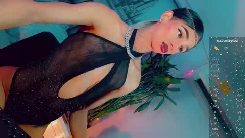 isabellagirs online show from 04/07/26, 05:35