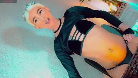 isabellagirs online show from 07/04/26, 06:41