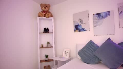 Isabella  online show from 05/29/26, 01:31