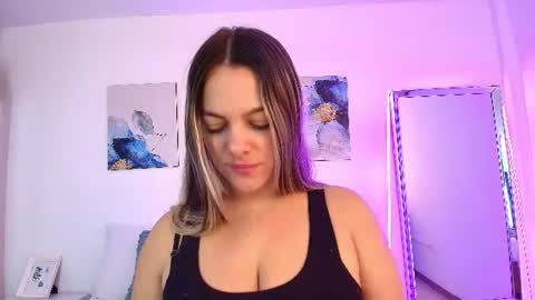 Isabella  online show from 06/30/26, 01:01