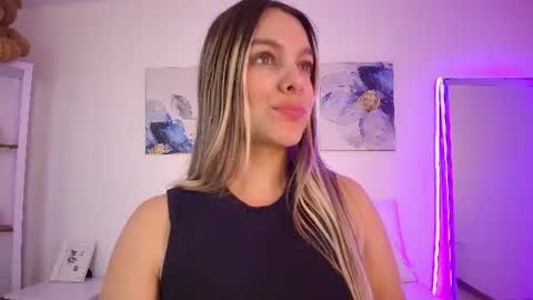 Isabella  online show from 07/07/26, 02:54