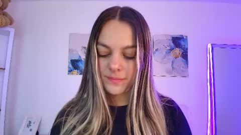 Isabella  online show from 07/10/26, 01:36