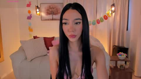 Snapshot of isabellalux_ chatting on 04/06/26, 04:08 ISABELLA online show from 04/06/26, 04:08
