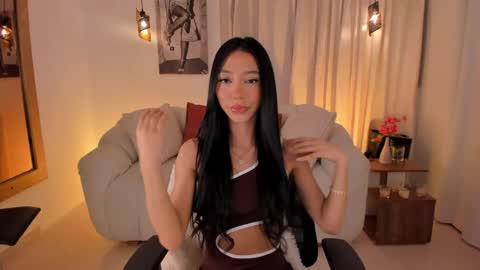 Snapshot of isabellalux_ chatting on 05/03/26, 04:24 ISABELLA online show from 05/03/26, 04:24